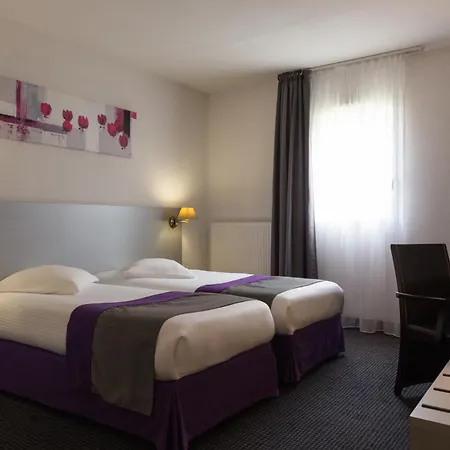 Hotel The Originals City, Acadine, Le Neubourg