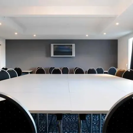 Hotel The Originals City, Acadine, Le Neubourg