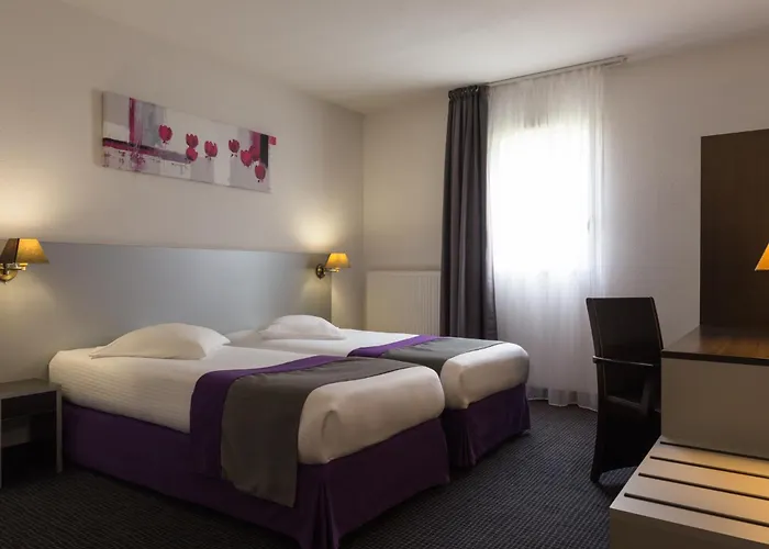 Hotel The Originals City, Acadine, Le Neubourg