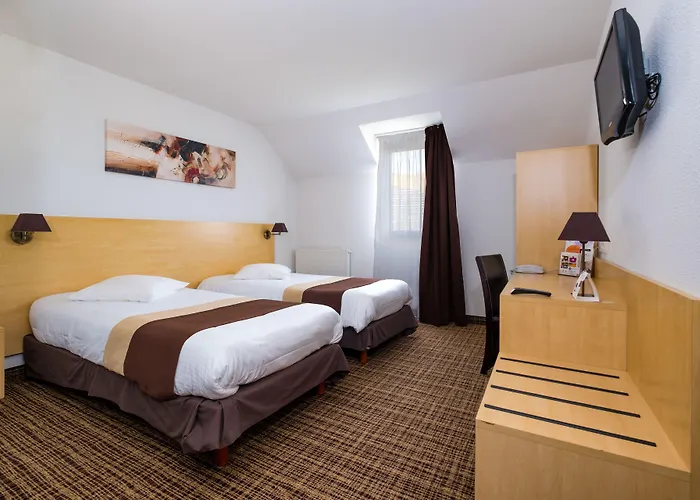 Hotel The Originals City, Acadine,