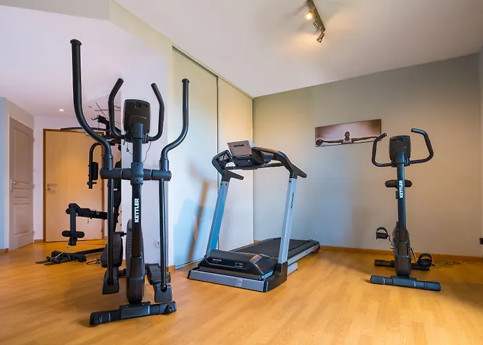 Hotel The Originals City, Acadine,